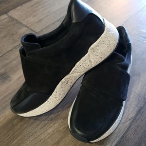 Vince new sneakers